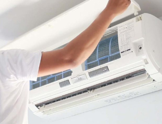 Best AC Repair And Services In Madhu Vihar, Chandan Vihar, And Delhi